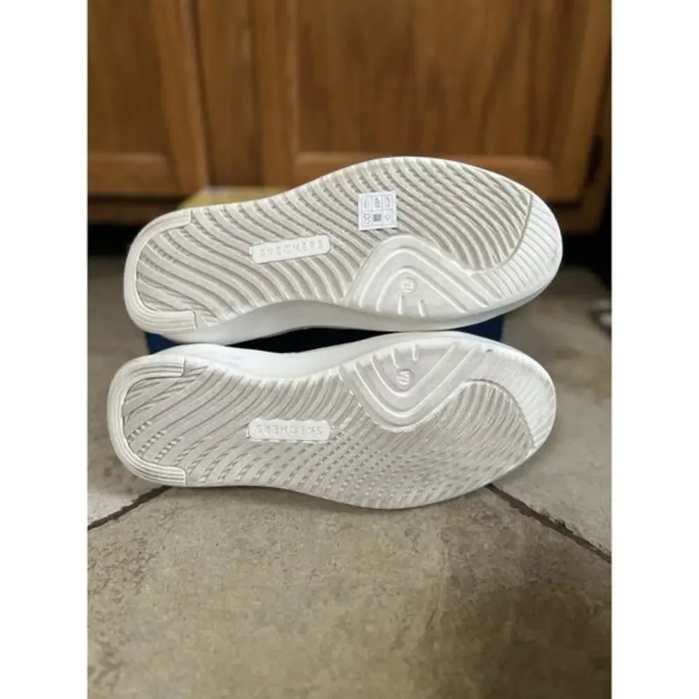 Man's Shoes SKECHERS Court Break - Double‎ Vented Hands Free Slip-Ins Sz 9 W NIB